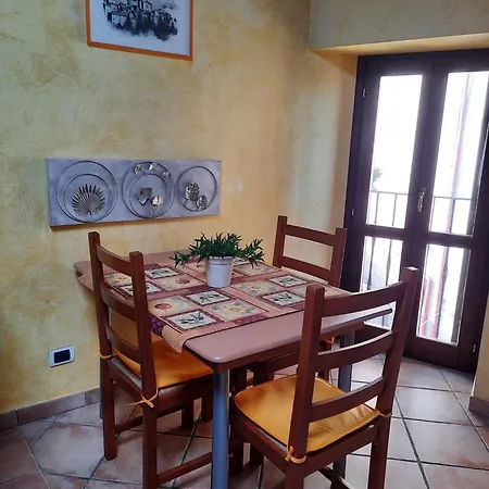 La Casa In Piazza- Pacelli Dal 1775